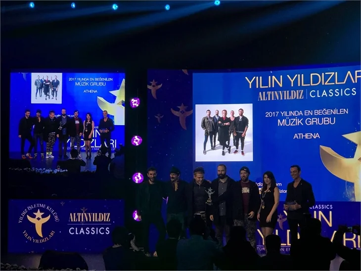"Yılın Yıldızları Ödülleri" sahiplerini buldu!