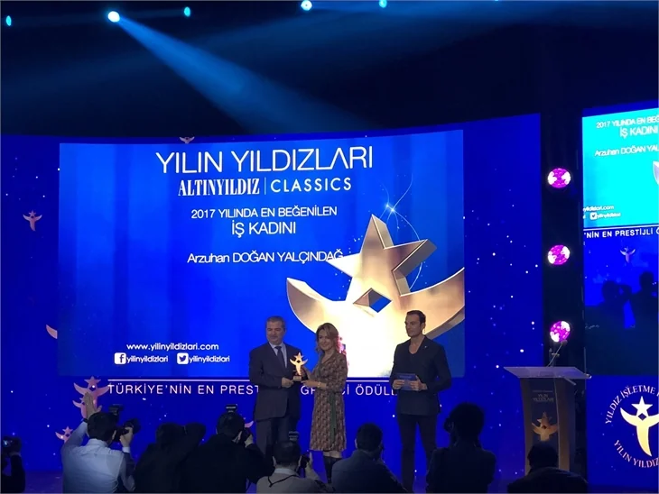"Yılın Yıldızları Ödülleri" sahiplerini buldu!