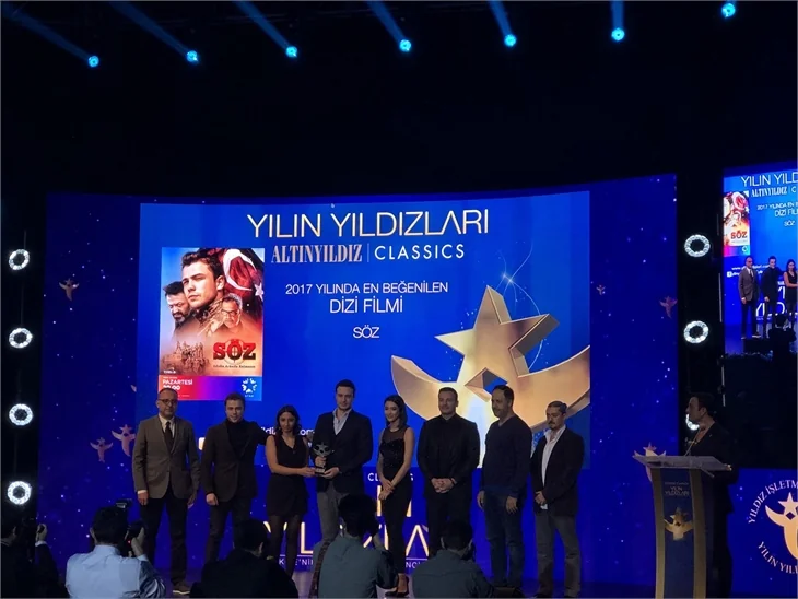 "Yılın Yıldızları Ödülleri" sahiplerini buldu!