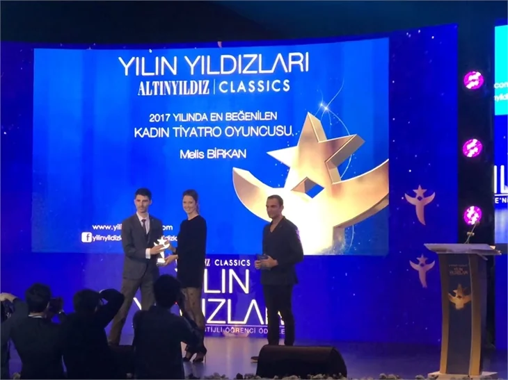 "Yılın Yıldızları Ödülleri" sahiplerini buldu!