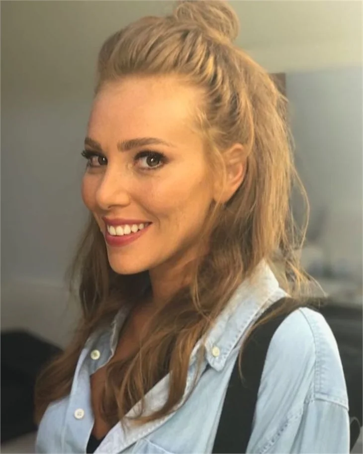 Elçin Sangu makyajsız fena yakalandı!