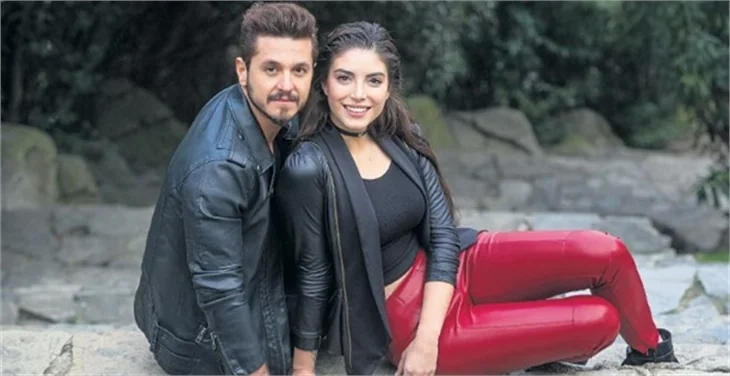 Deniz Baysal'dan evlilik sinyali!