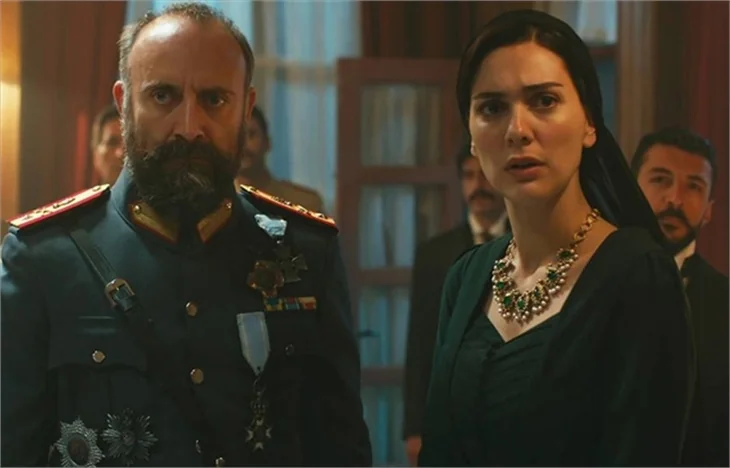 Vatanım Sensin'de flaş ayrılık!