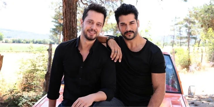 Burak Özçivit'ten 'Kardeşim Benim 2' hamlesi!