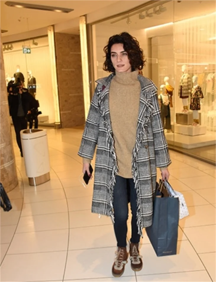 Hande Subaşı eski sevgilisinin adını duyunca...