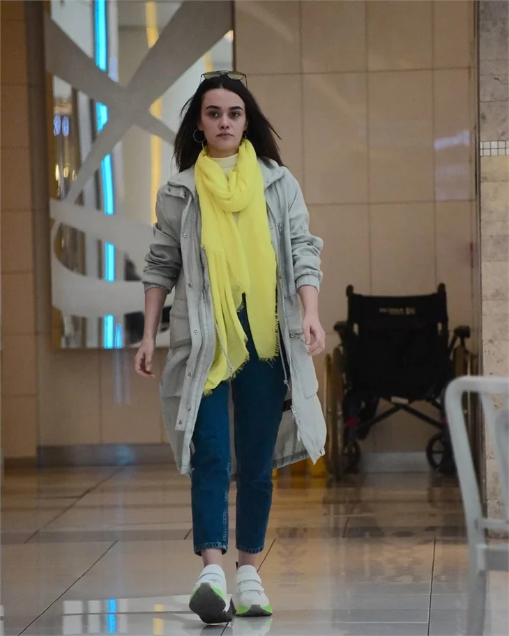 Hande Soral: Bir kız bir erkek olsun