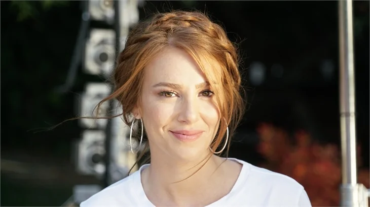 Elçin Sangu kural bozdu! İlk kez...