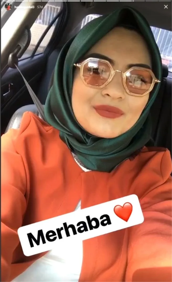 Hanife de bıçak altına yattı!