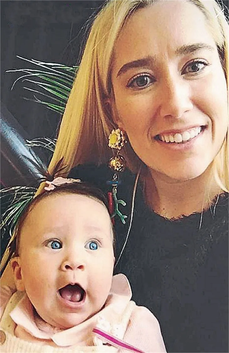 Mina Başaran ve arkadaşları son yolculuğuna uğurlanıyor!