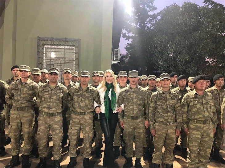 Ünlüler Hatay sınırındaydı!