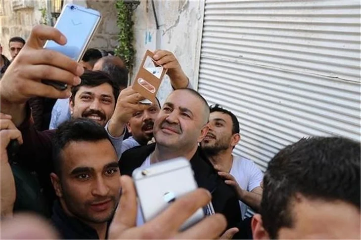 Ünlüler Hatay sınırındaydı!