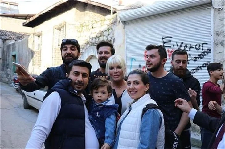 Ünlüler Hatay sınırındaydı!