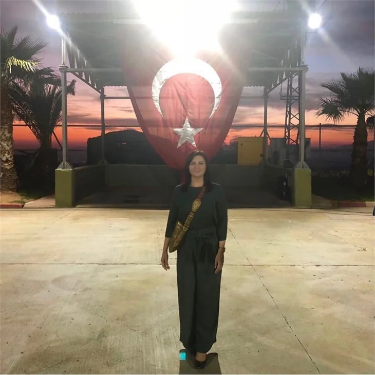 Ünlüler Hatay sınırındaydı!