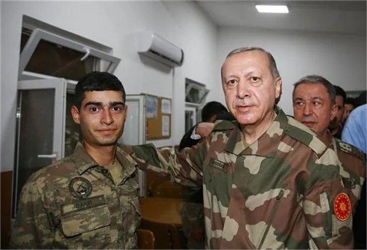 Ünlüler Hatay sınırındaydı!