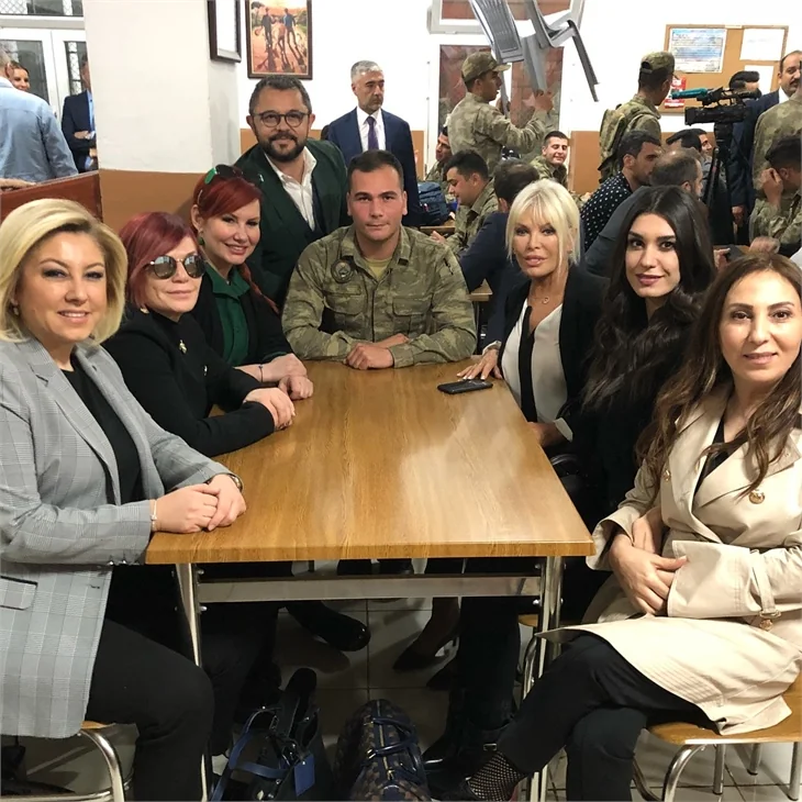 Ünlüler Hatay sınırındaydı!
