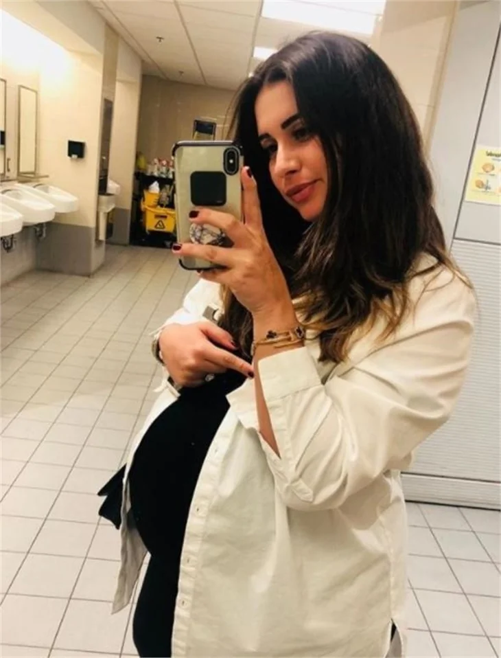Buse Terim doğum için gün sayıyor!