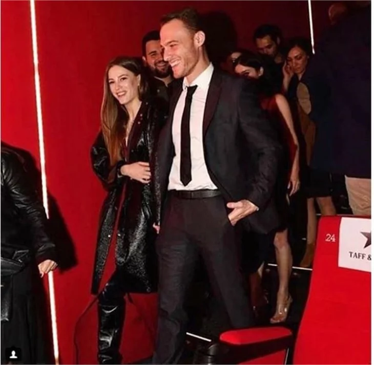 'Can Feda'nın galasına Fahriye Evcen ve Serenay Sarıkaya damga vurdu!
