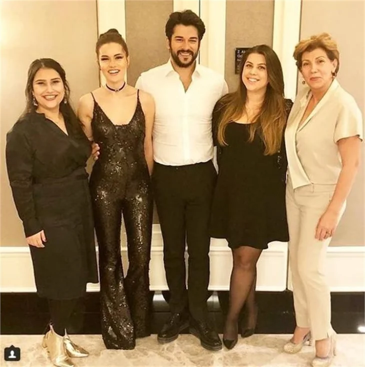 'Can Feda'nın galasına Fahriye Evcen ve Serenay Sarıkaya damga vurdu!