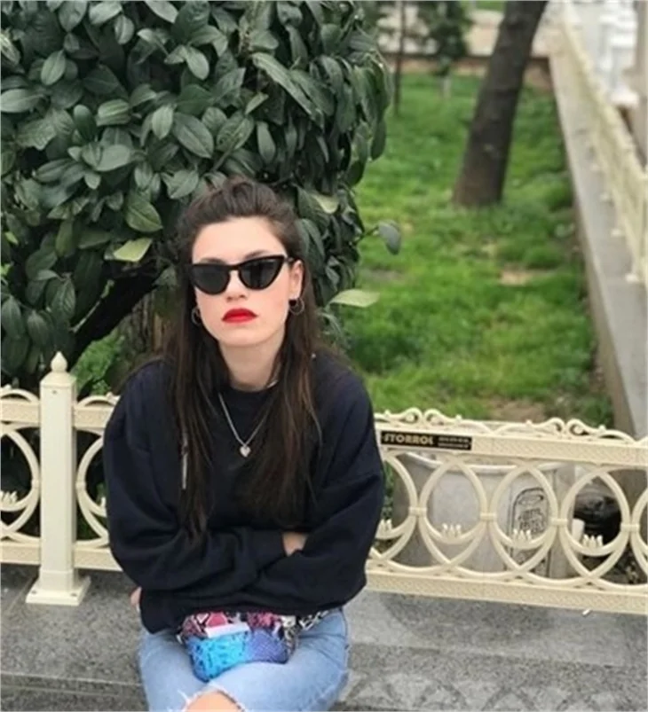 Arka Sokaklar'ın Zeliş'i Instagram'ı sallıyor!