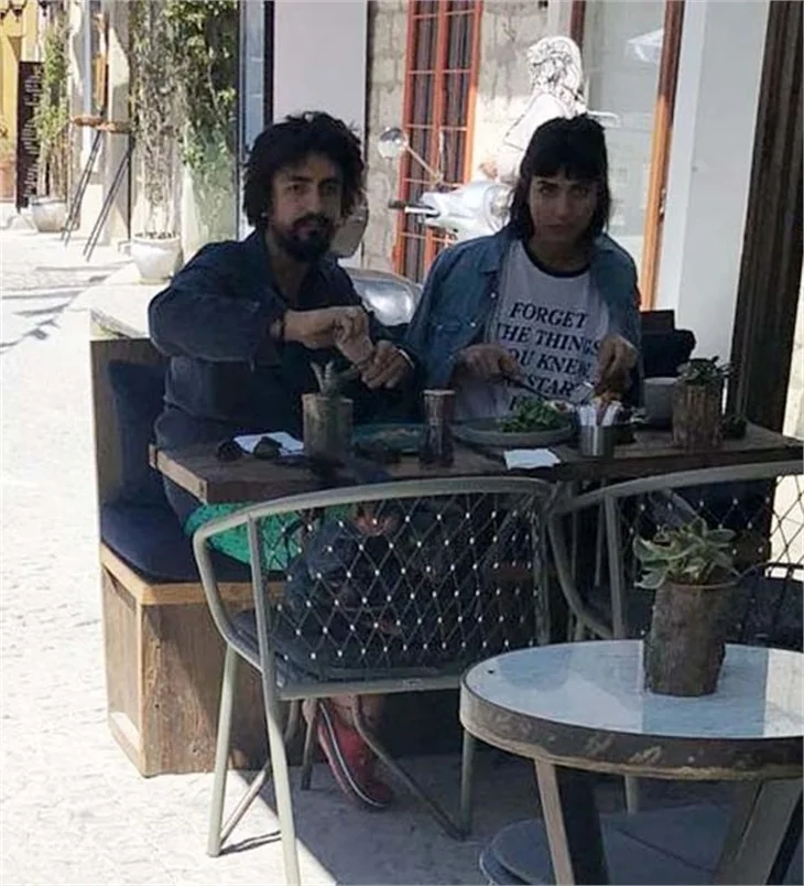 Tuba Büyüküstün ve Umut Evirgen sezonu Alaçatı'da açtı!