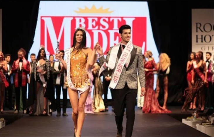 Best Model Ela Yörüklü Kalk Gidelim Kadrosunda!
