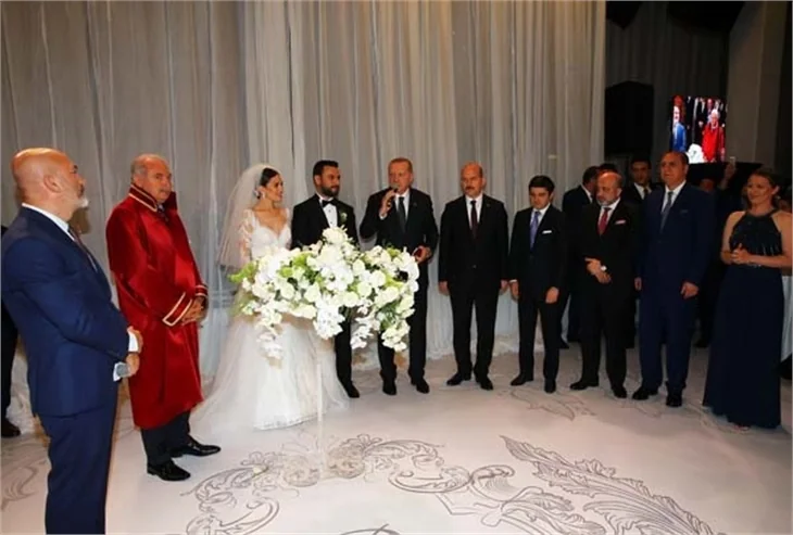 Alişan ile Buse Varol evlendi!
