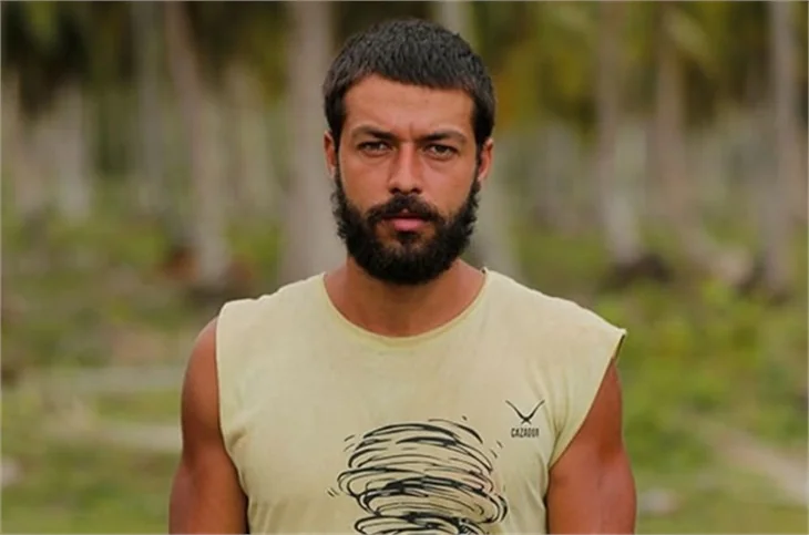 Survivor'da aşk bombası!