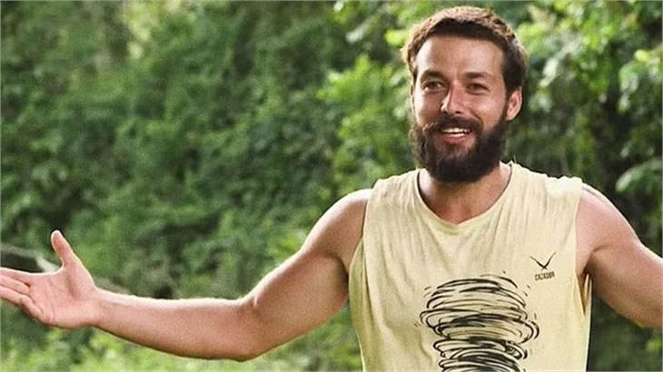 Survivor'da aşk bombası!