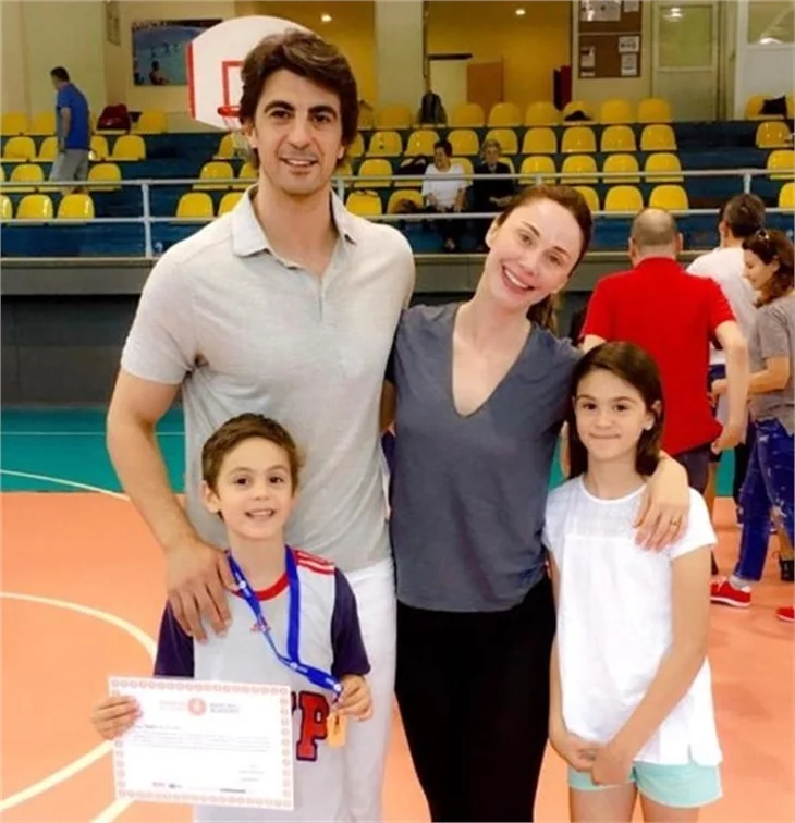 Demet Şener: "Herkes boşandı, bir ben kaldım!"