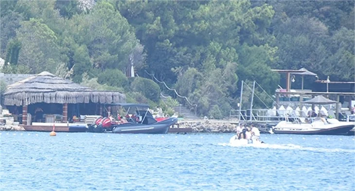 Dostlar Bodrum'da! Fatih Terim'i es geçtiler...