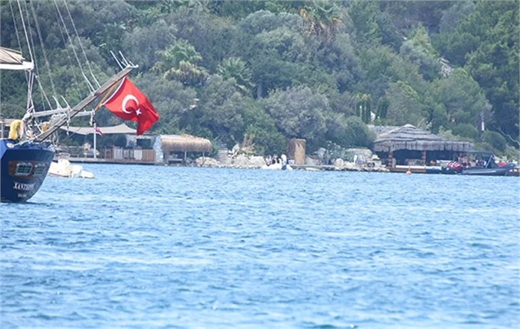 Dostlar Bodrum'da! Fatih Terim'i es geçtiler...