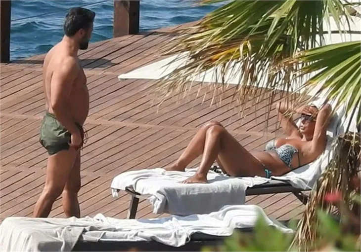 Asena ve Hasan Dere Bodrum'da aşka geldiler!