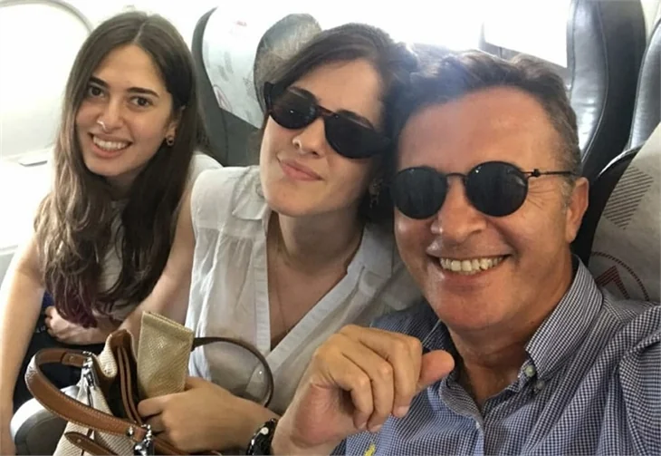 Fikret Orman’ın kızları ile kısa tatili…