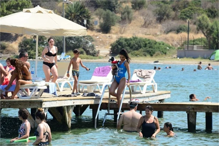 Şilan Makal plajın gözdesi oldu!