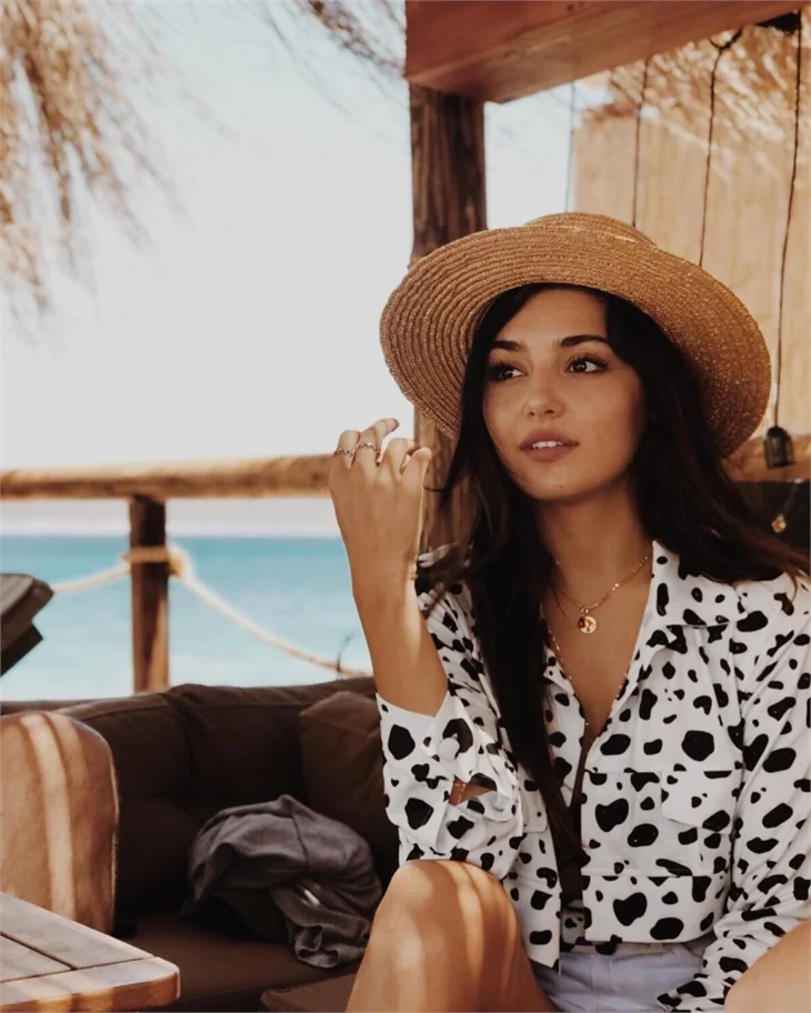 Hande Erçel'in güzellik yarışmasındaki görüntüleri ortaya çıktı!