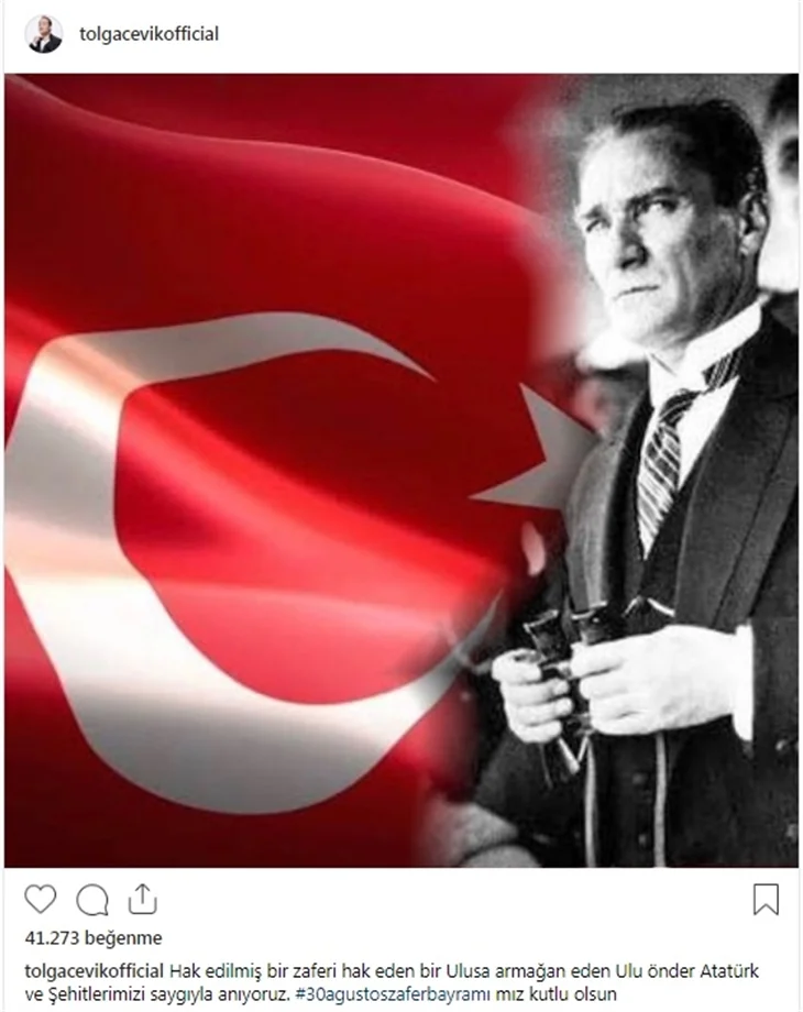 Ünlülerin 30 Ağustos mesajları!