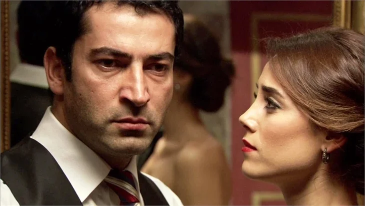 Ezel, Romanya’ya uyarlanıyor!
