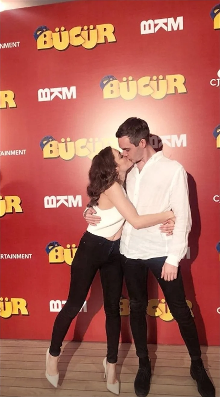 "Bücür" gala yaptı!