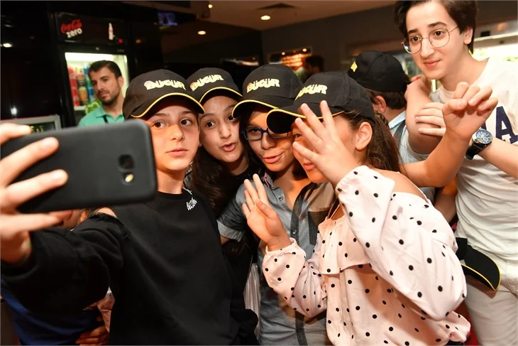 "Bücür" gala yaptı!