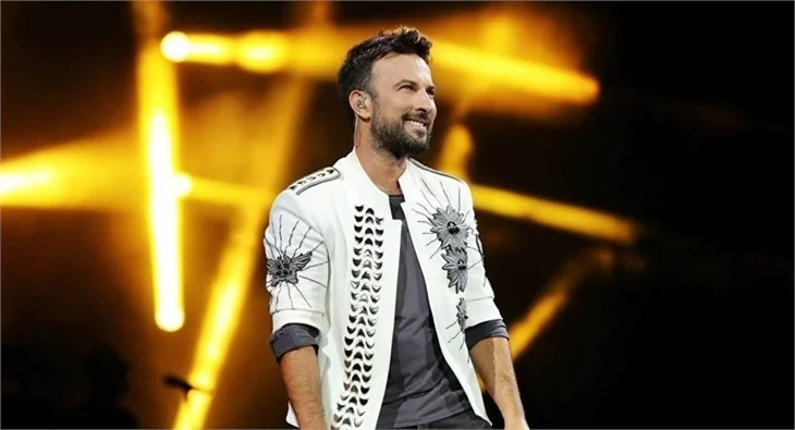 Tarkan'dan hayranlarına büyük şok!