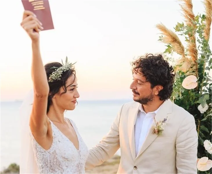 Tuğçe Altuğ, Tolga Karaçelik ile evlendi!