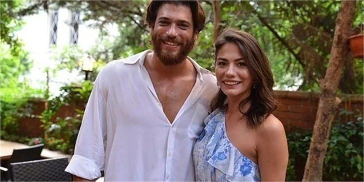 Demet Özdemir, rol arkadaşı Can Yaman'la aşk mı yaşıyor?