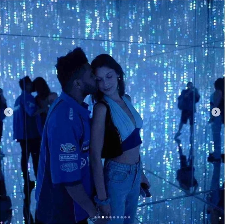 The Weeknd'den sevgilisine jest!