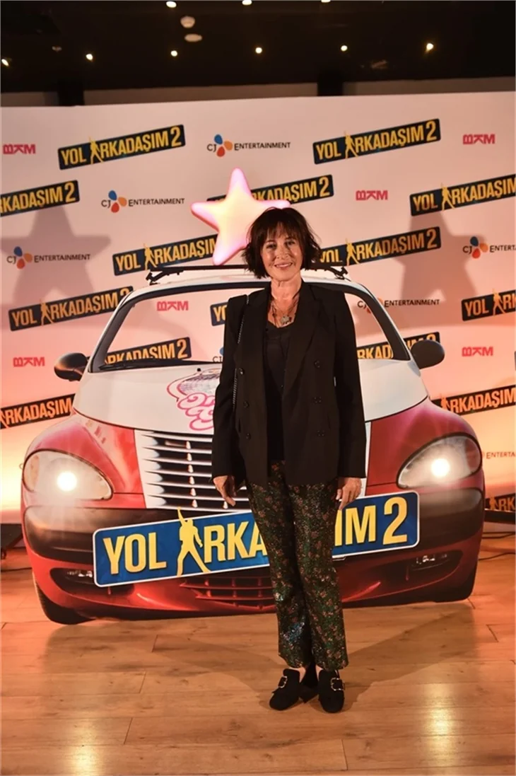 'Yol Arkadaşım 2'nin galasına ünlü akını!