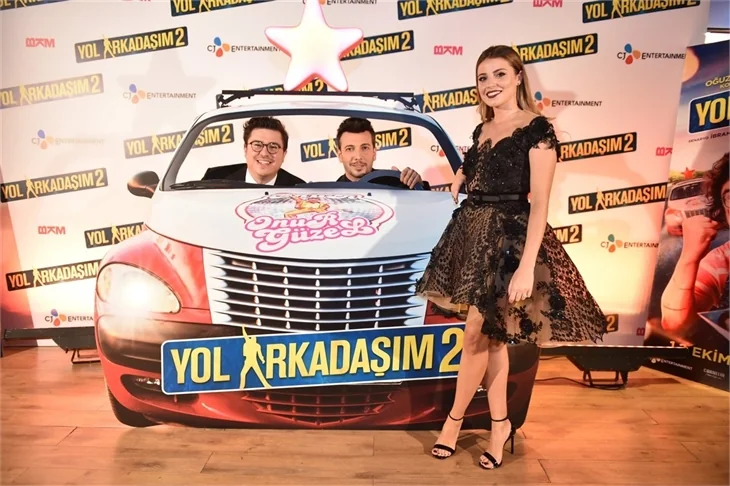 'Yol Arkadaşım 2'nin galasına ünlü akını!