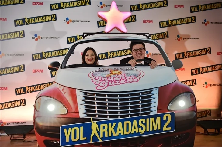 'Yol Arkadaşım 2'nin galasına ünlü akını!