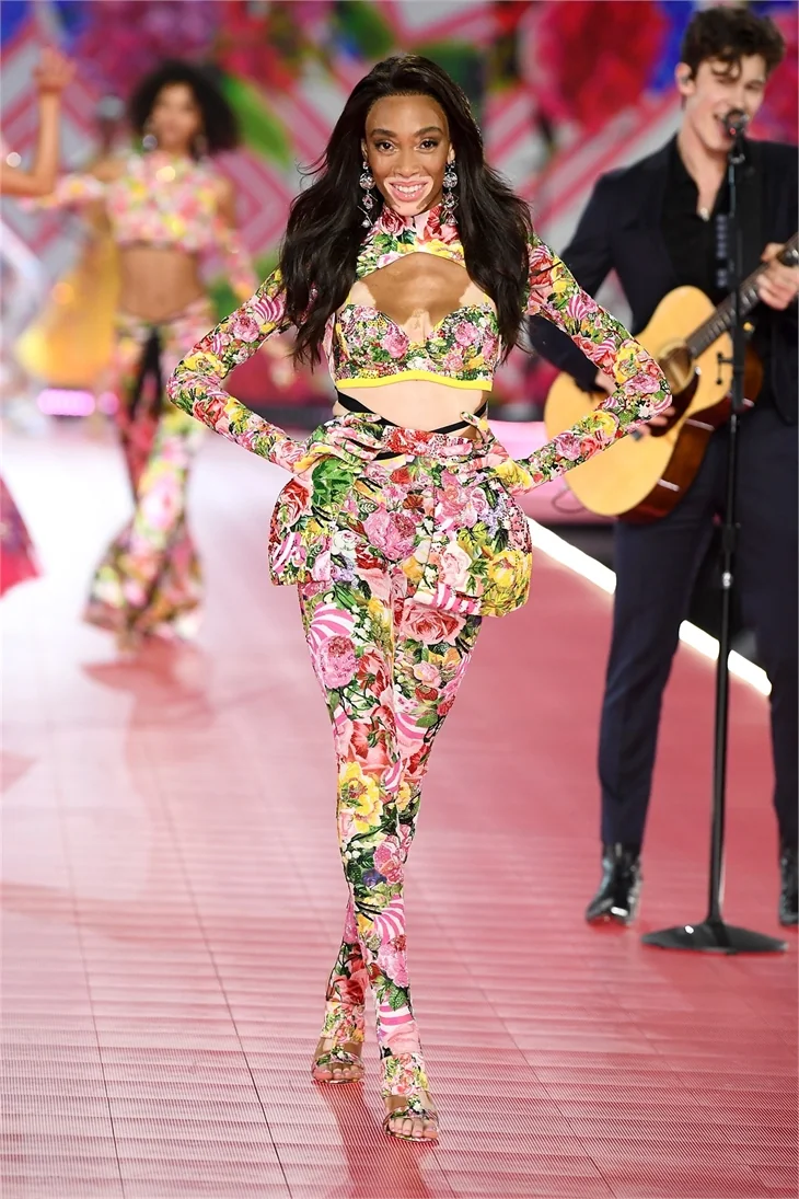 Victoria’s Secret'tan müthiş şov!