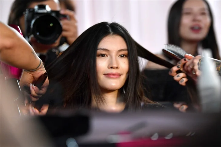 Victoria’s Secret melekleri büyük şova böyle hazırlandı!