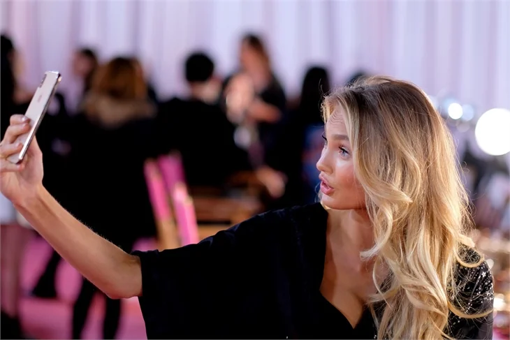 Victoria’s Secret melekleri büyük şova böyle hazırlandı!