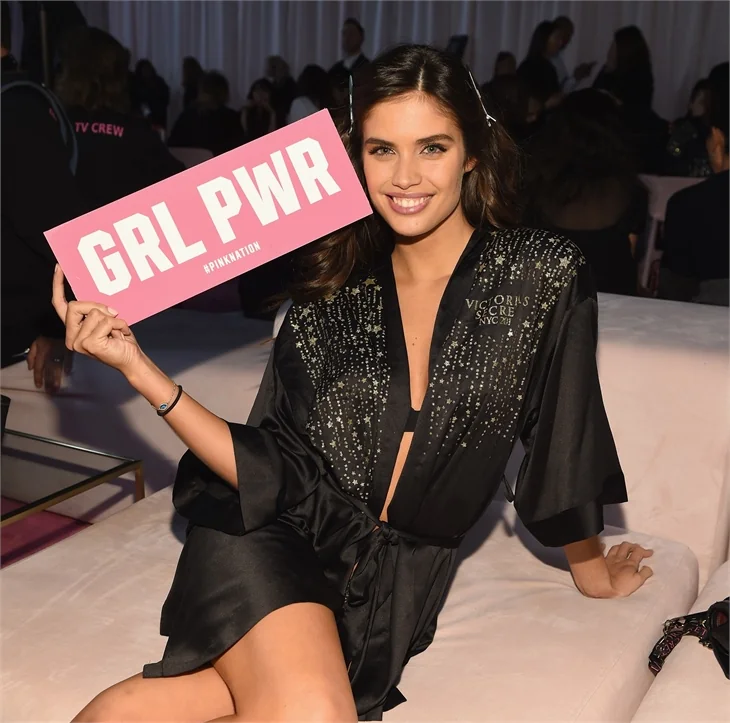 Victoria’s Secret melekleri büyük şova böyle hazırlandı!